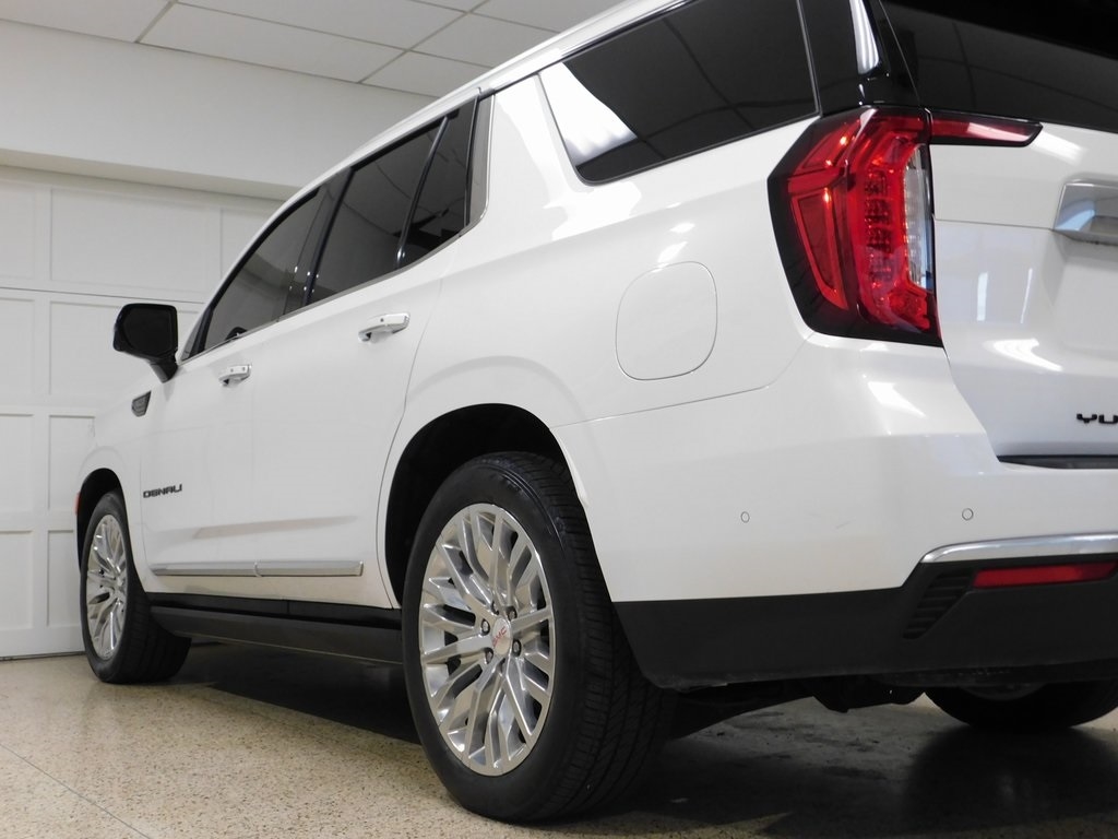 GMC Yukon Denali 4WD 2023