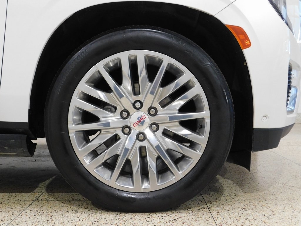 GMC Yukon Denali 4WD 2023