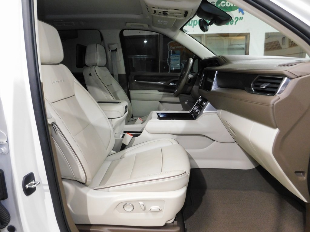 GMC Yukon Denali 4WD 2023