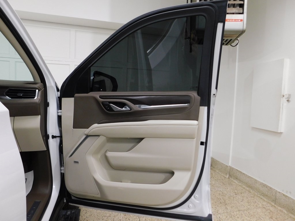 GMC Yukon Denali 4WD 2023