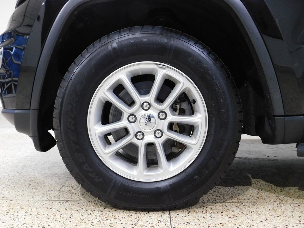 Jeep Grand Cherokee Laredo 4WD 2019