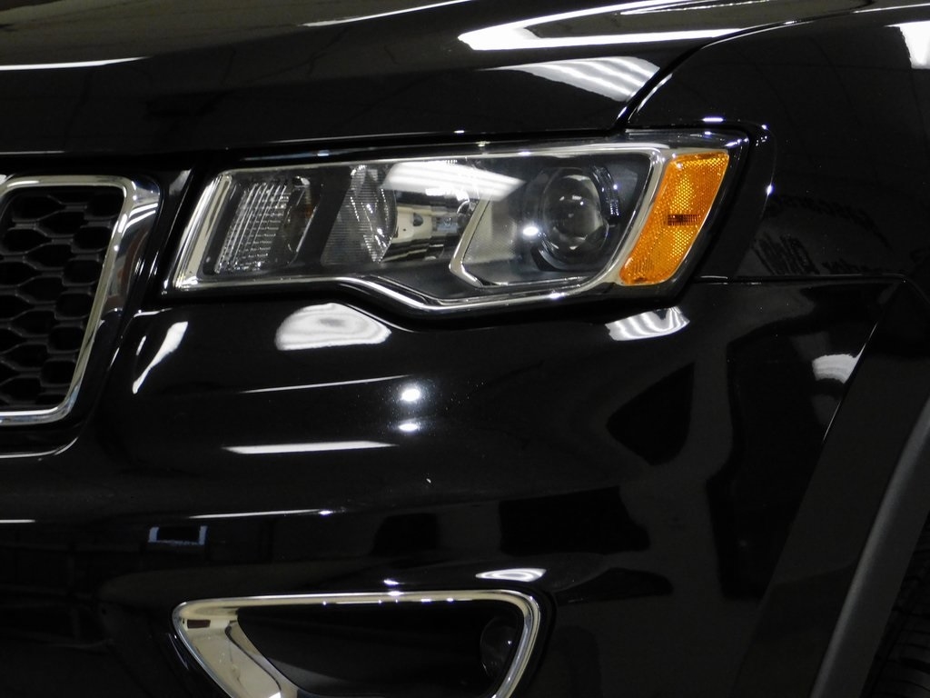 Jeep Grand Cherokee Laredo 4WD 2019