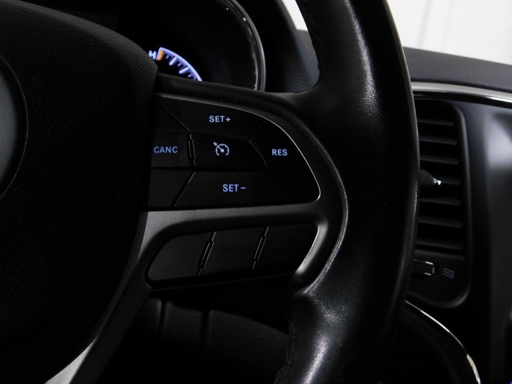 Jeep Grand Cherokee Laredo 4WD 2019