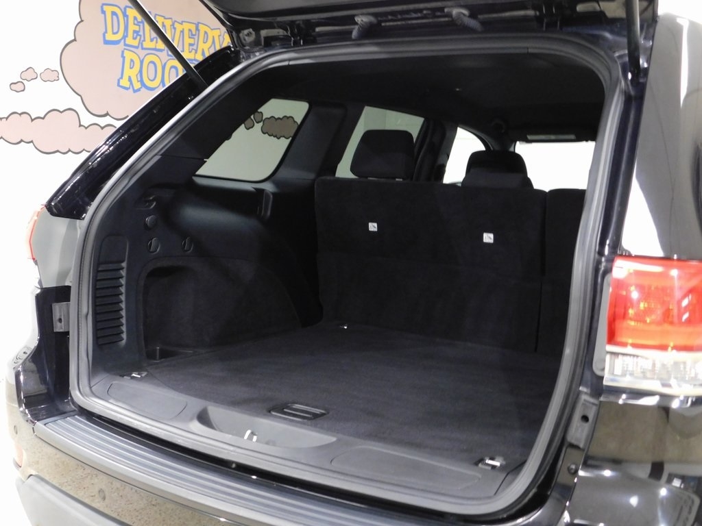 Jeep Grand Cherokee Laredo 4WD 2019