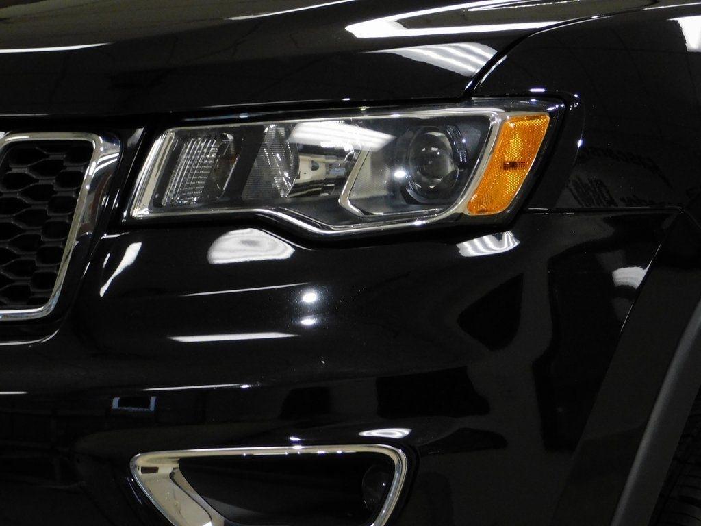 Jeep Grand Cherokee Laredo 4WD 2019