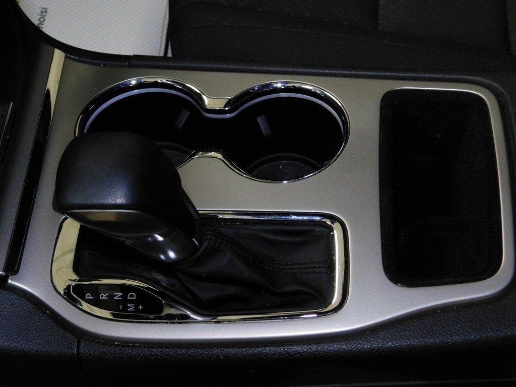 Jeep Grand Cherokee Laredo 4WD 2019