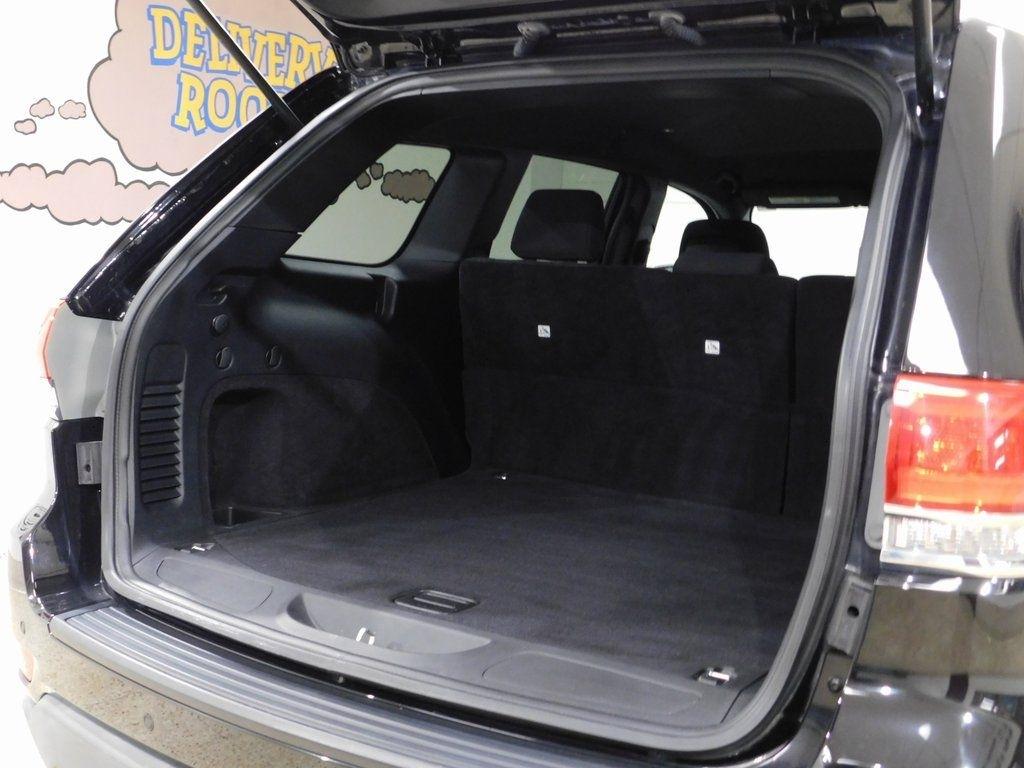 Jeep Grand Cherokee Laredo 4WD 2019