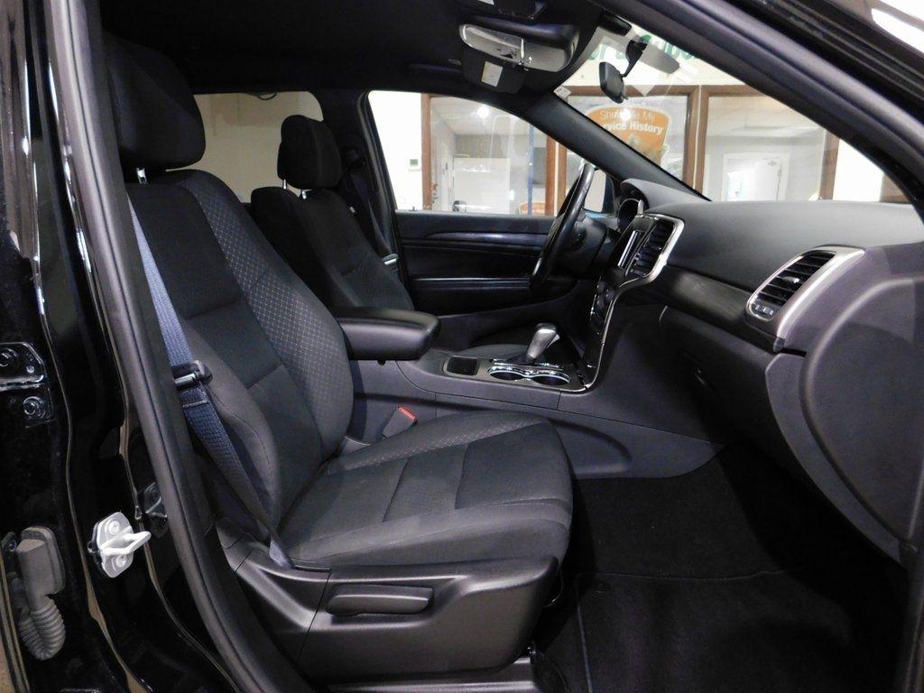 Jeep Grand Cherokee Laredo 4WD 2019