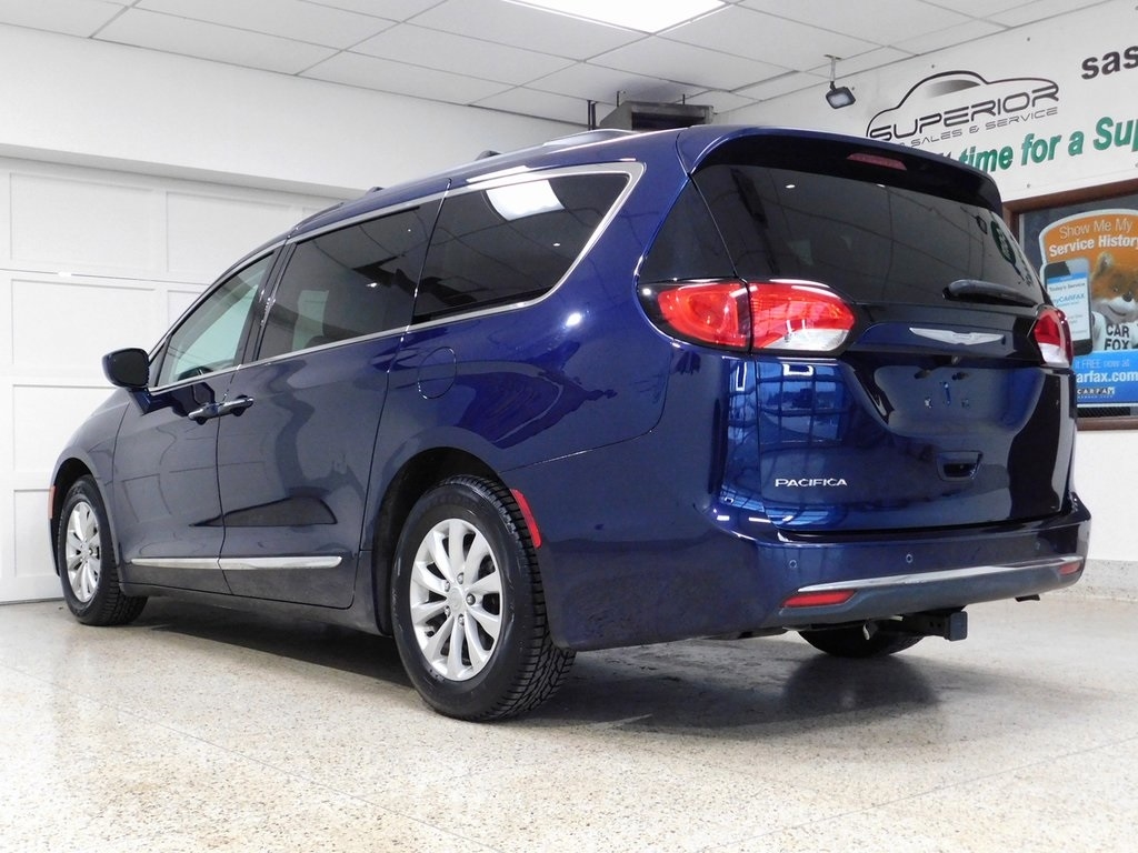 Chrysler Pacifica Touring-L 2017