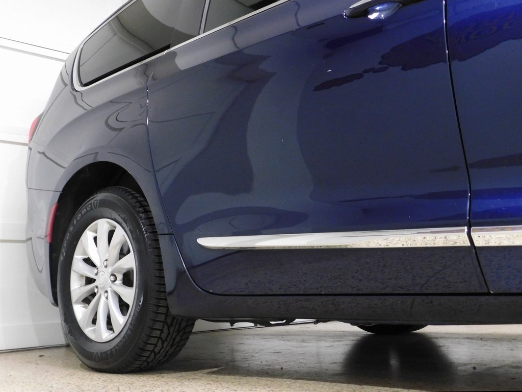 Chrysler Pacifica Touring-L 2017