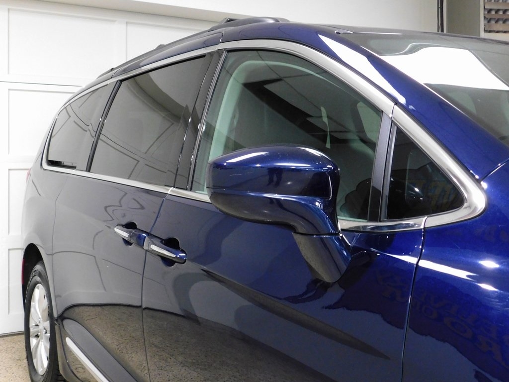 Chrysler Pacifica Touring-L 2017