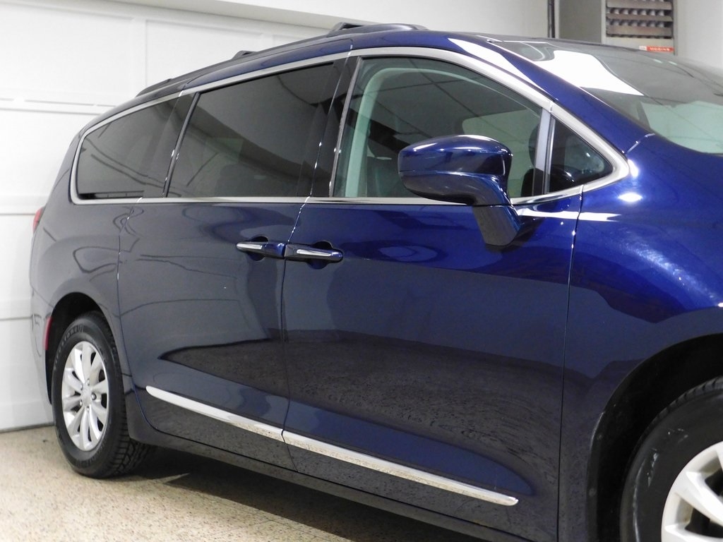 Chrysler Pacifica Touring-L 2017