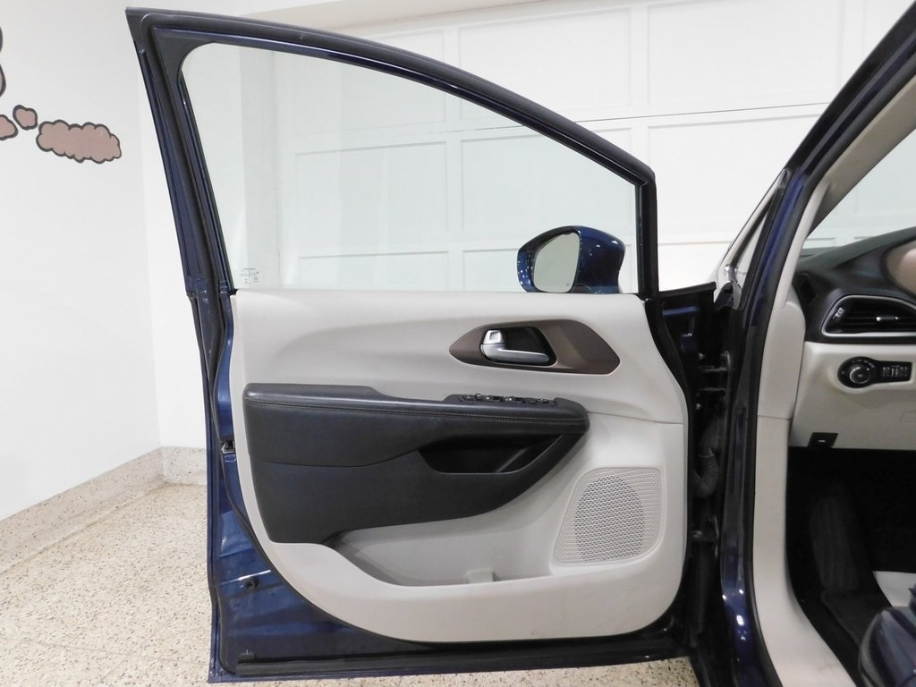 Chrysler Pacifica Touring-L 2017