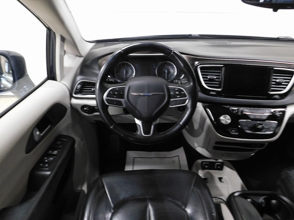 Chrysler Pacifica Touring-L 2017