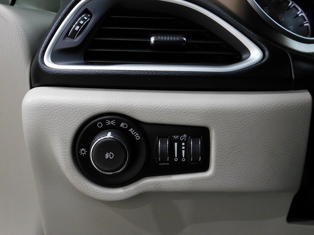 Chrysler Pacifica Touring-L 2017