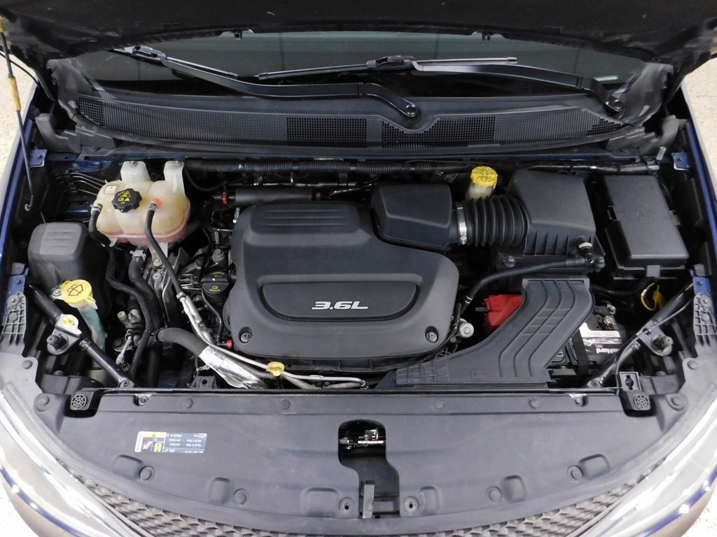 Chrysler Pacifica Touring-L 2017