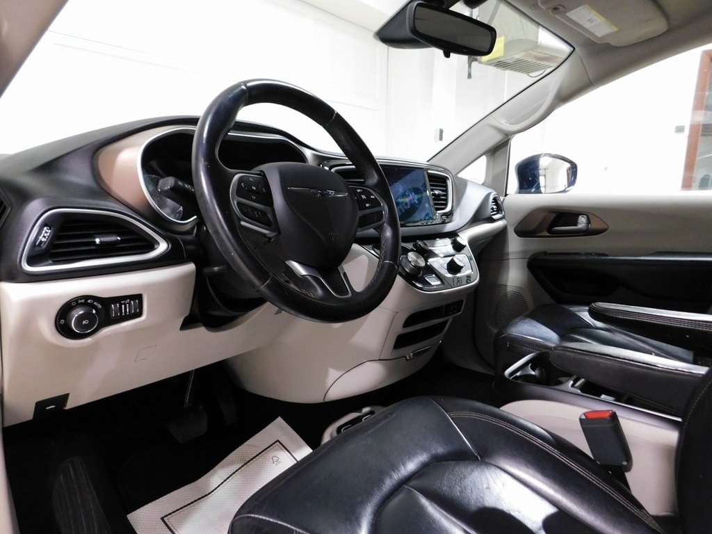 Chrysler Pacifica Touring-L 2017