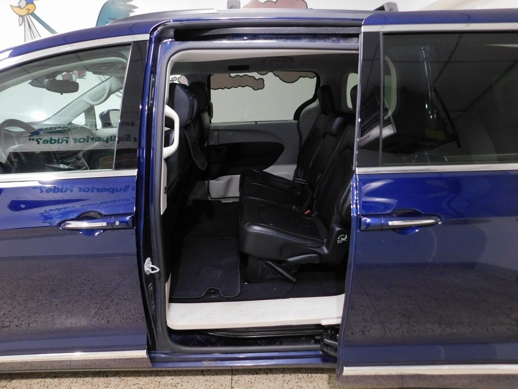 Chrysler Pacifica Touring-L 2017