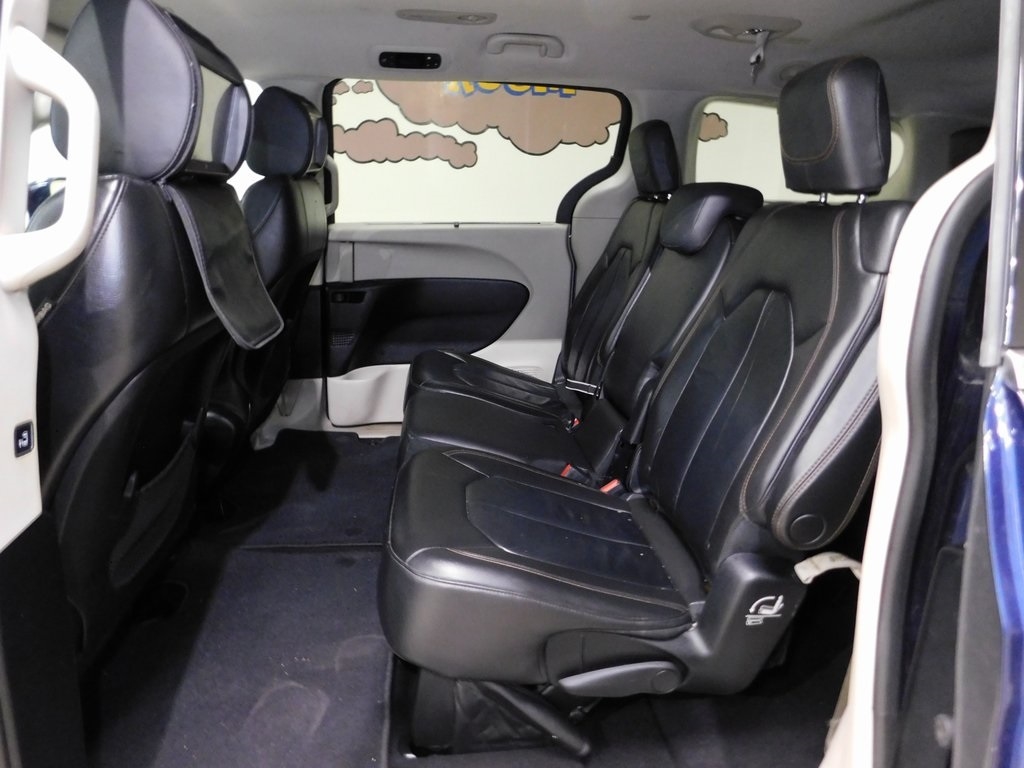 Chrysler Pacifica Touring-L 2017