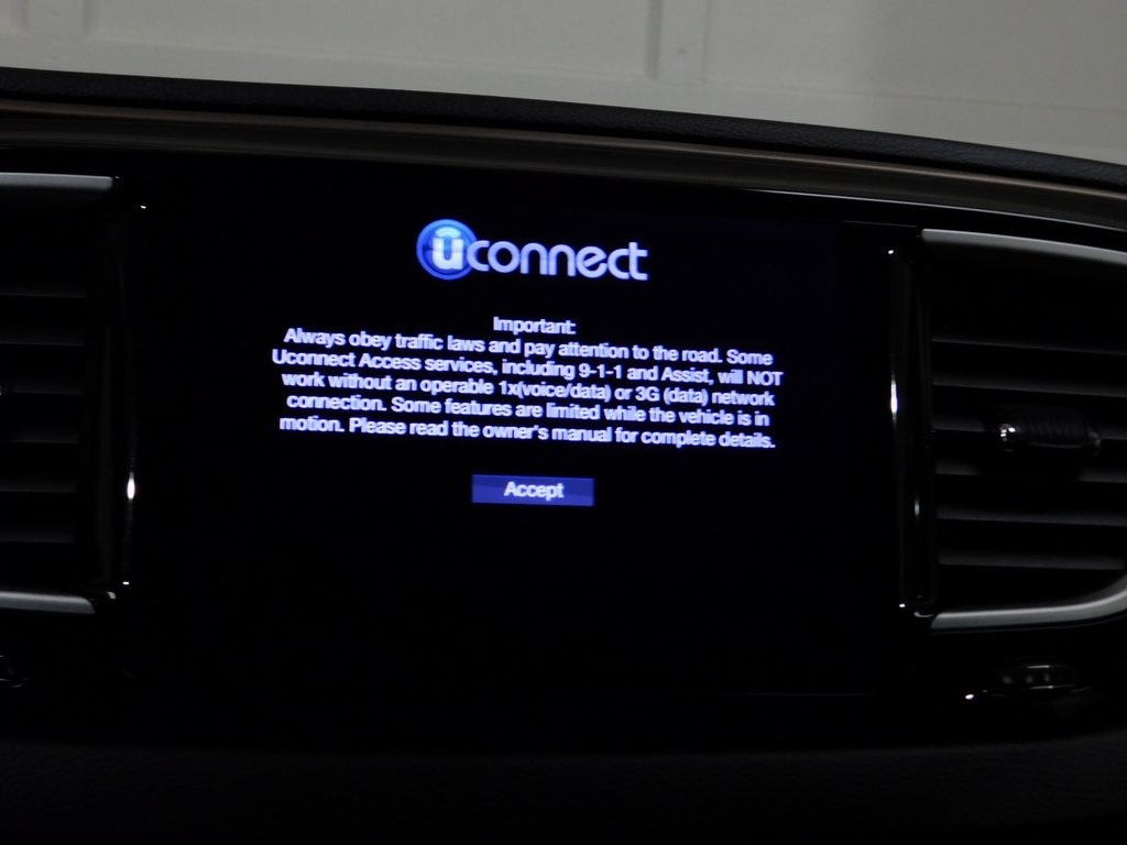 Chrysler Pacifica Touring-L 2017