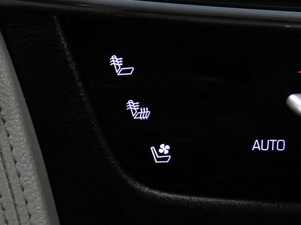 Cadillac CT6 3.6L Luxury AWD 2016