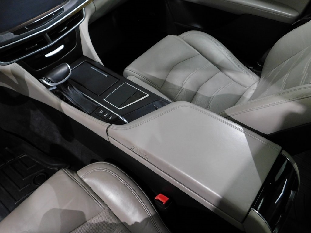 Cadillac CT6 3.6L Luxury AWD 2016