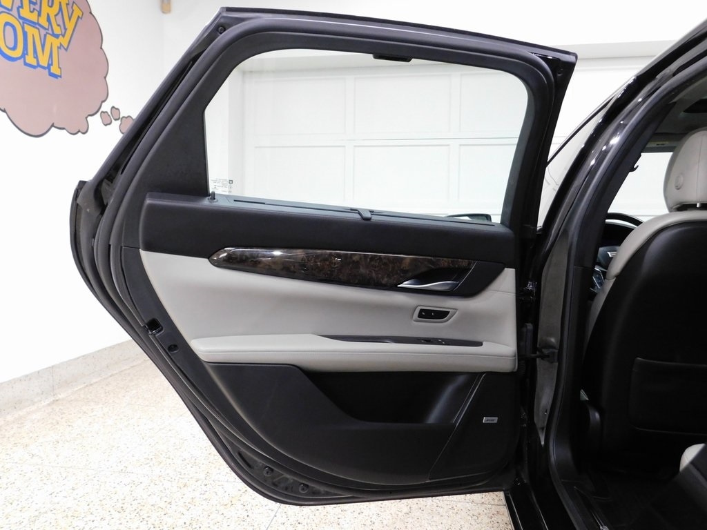 Cadillac CT6 3.6L Luxury AWD 2016