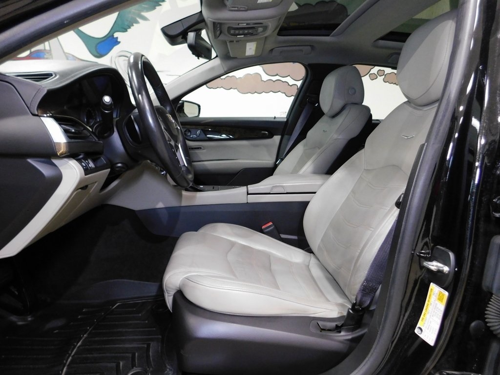 Cadillac CT6 3.6L Luxury AWD 2016