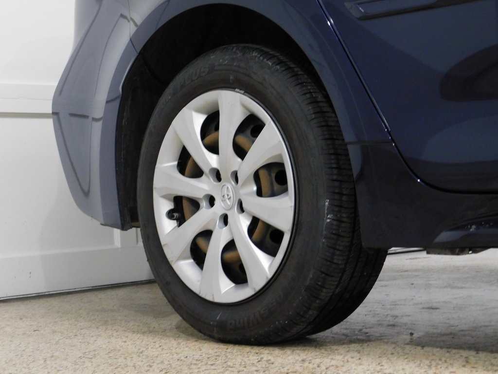 Toyota Corolla LE 2021