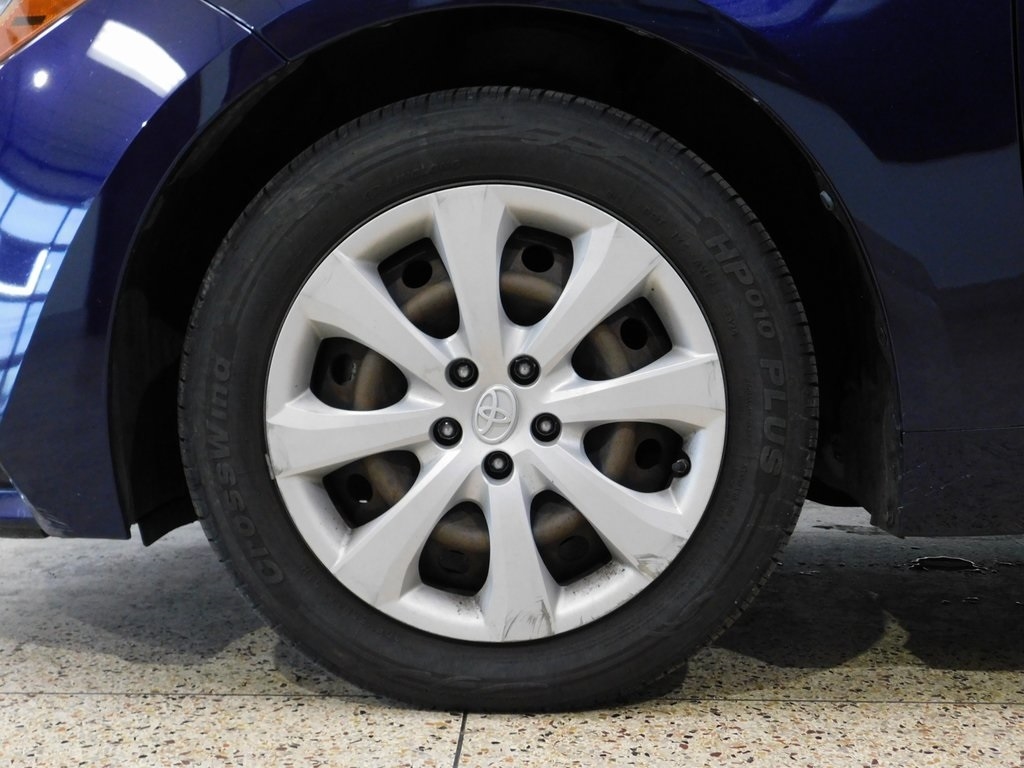 Toyota Corolla LE 2021