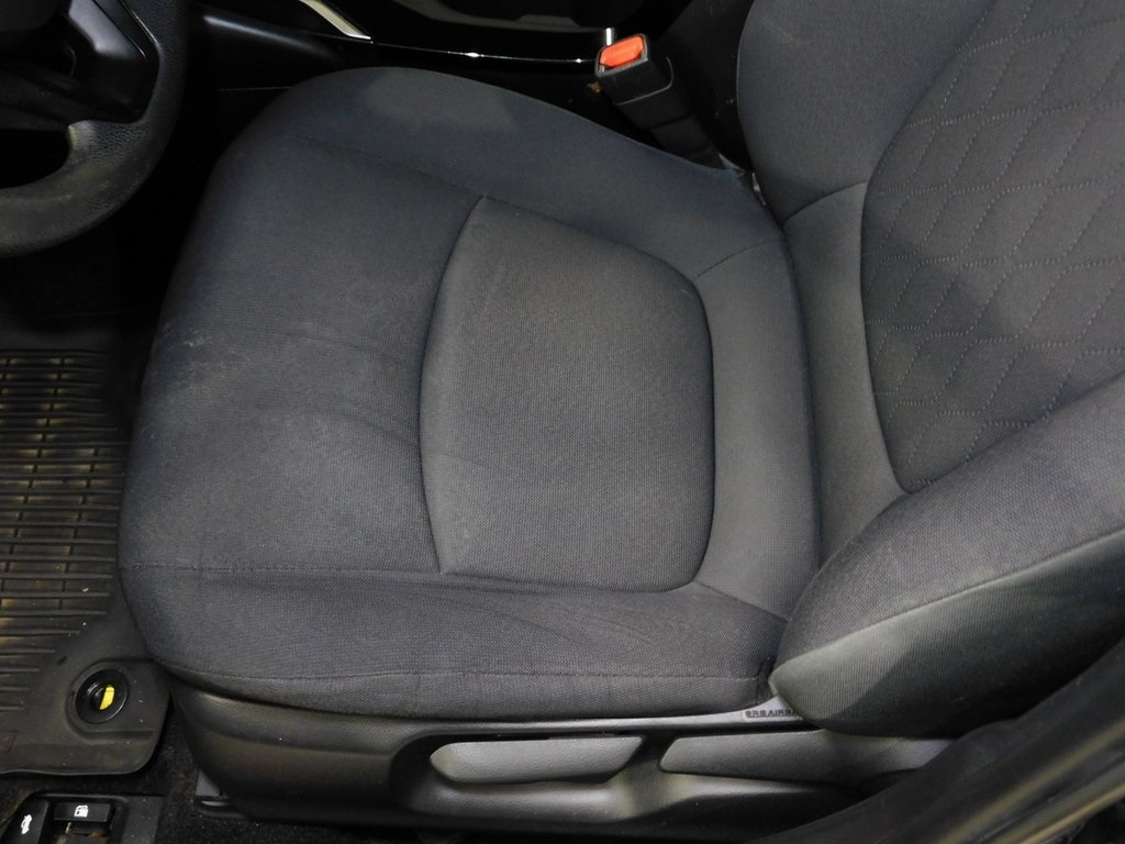 Toyota Corolla LE 2021