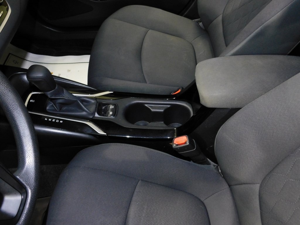 Toyota Corolla LE 2021