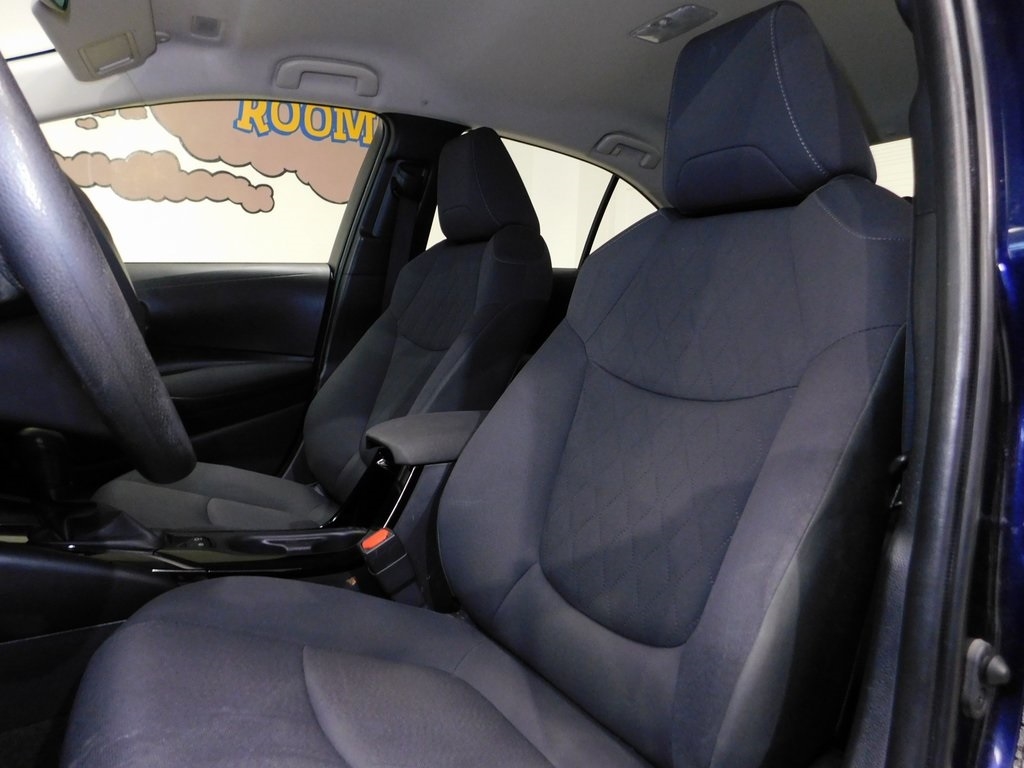 Toyota Corolla LE 2021