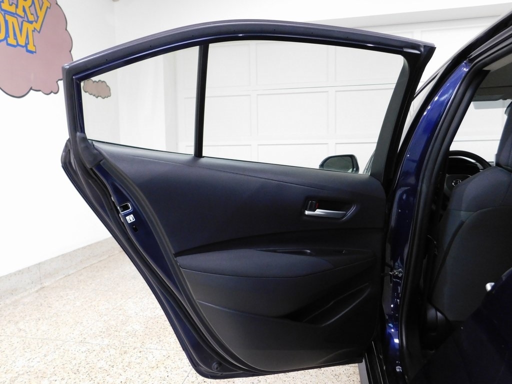 Toyota Corolla LE 2021