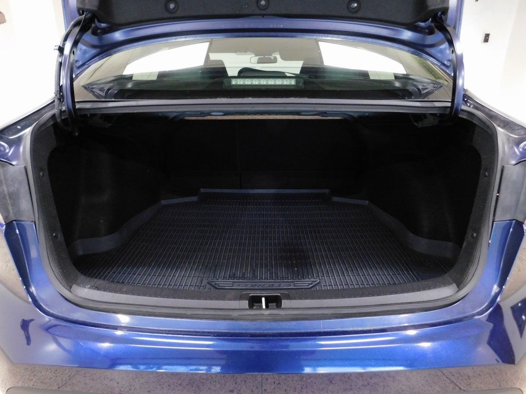 Toyota Corolla LE 2021