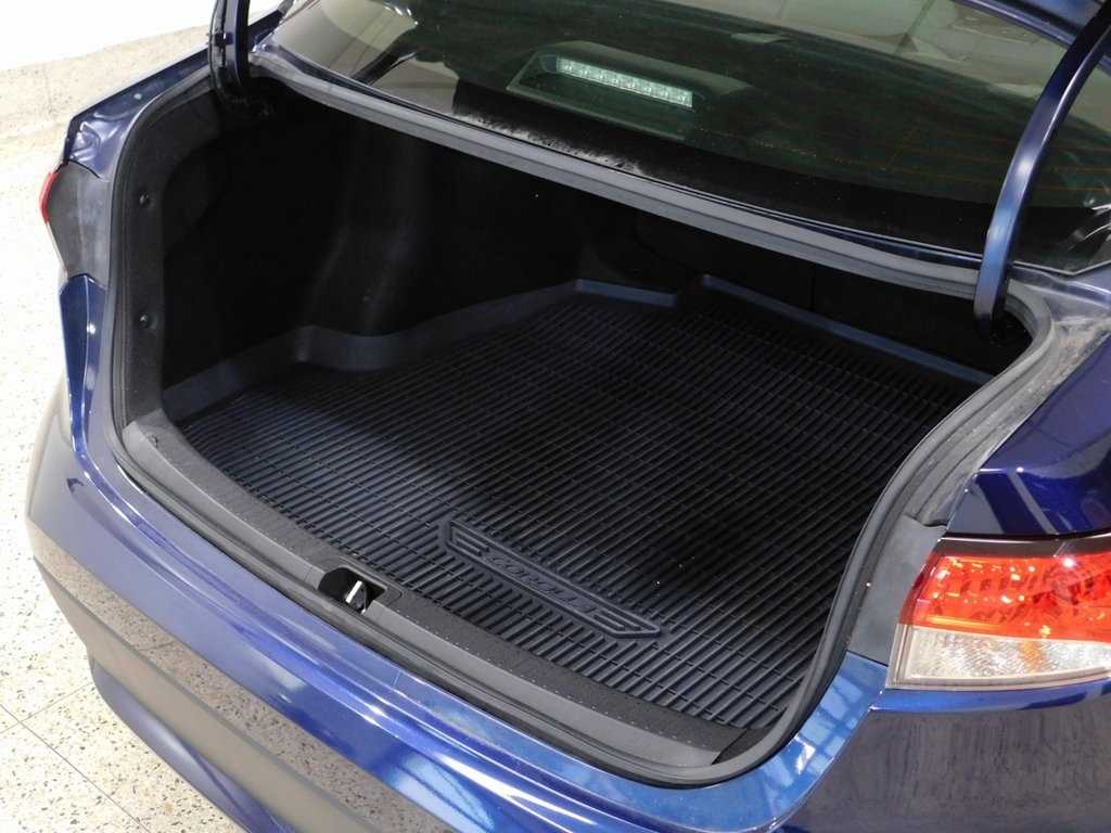 Toyota Corolla LE 2021