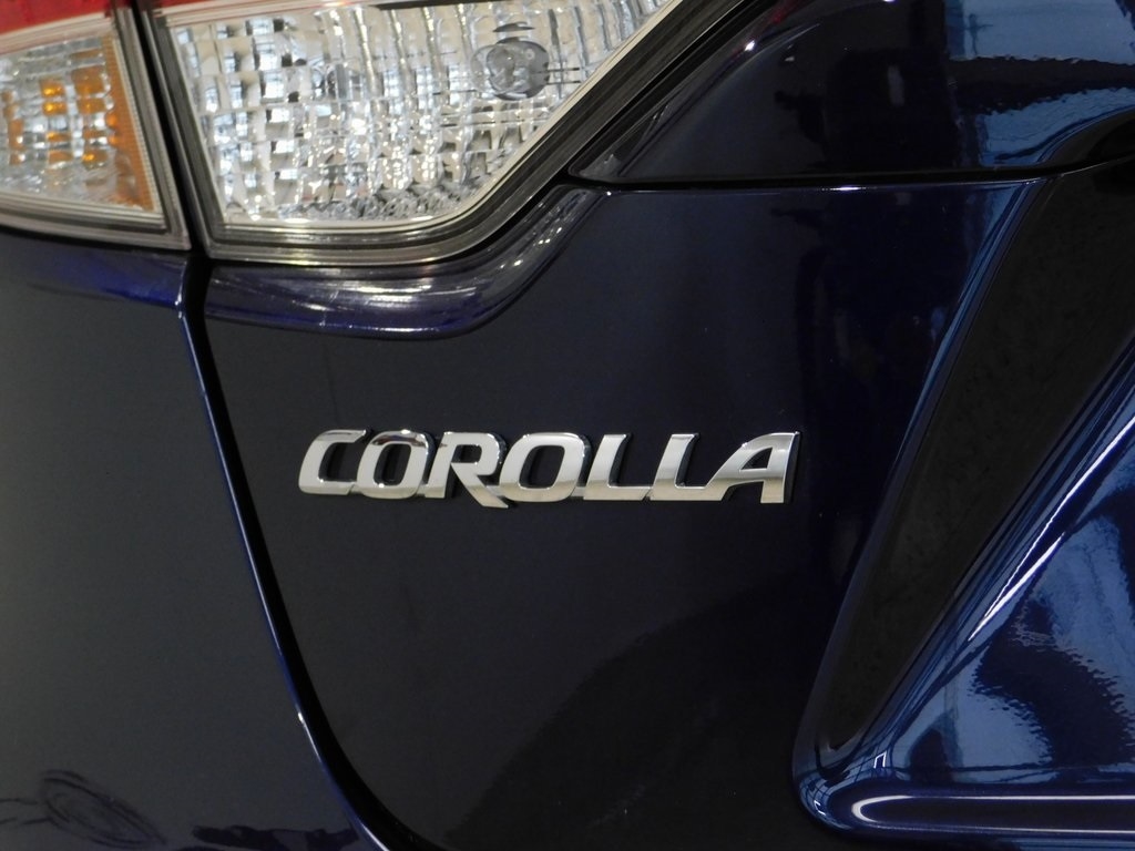 Toyota Corolla LE 2021