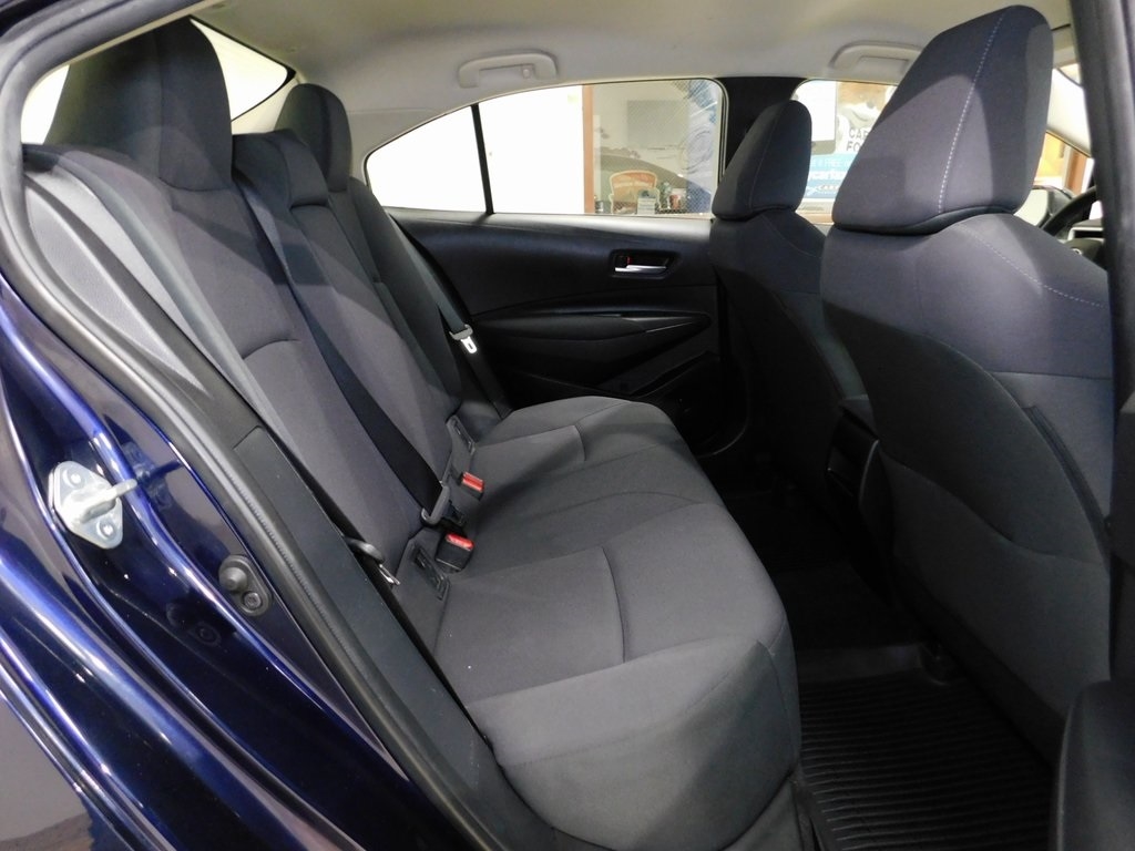 Toyota Corolla LE 2021