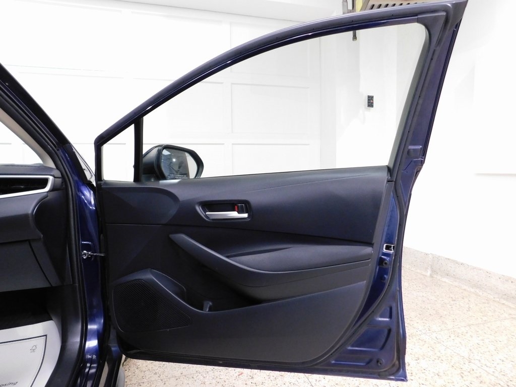 Toyota Corolla LE 2021