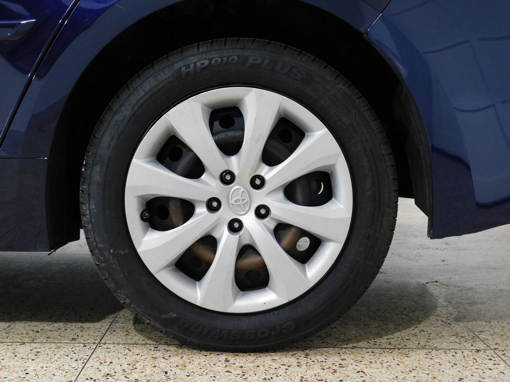 Toyota Corolla LE 2021