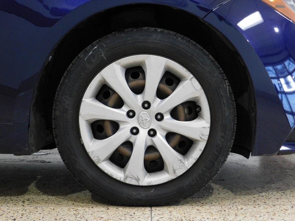 Toyota Corolla LE 2021