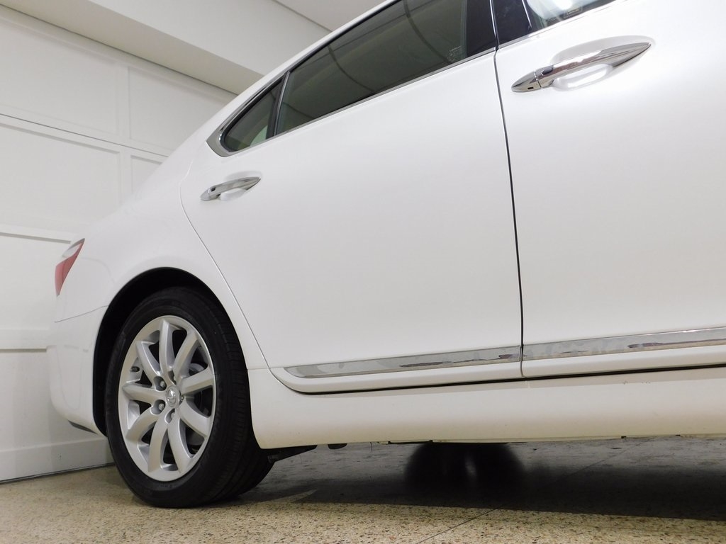 Lexus LS 460 Luxury Sedan 2008