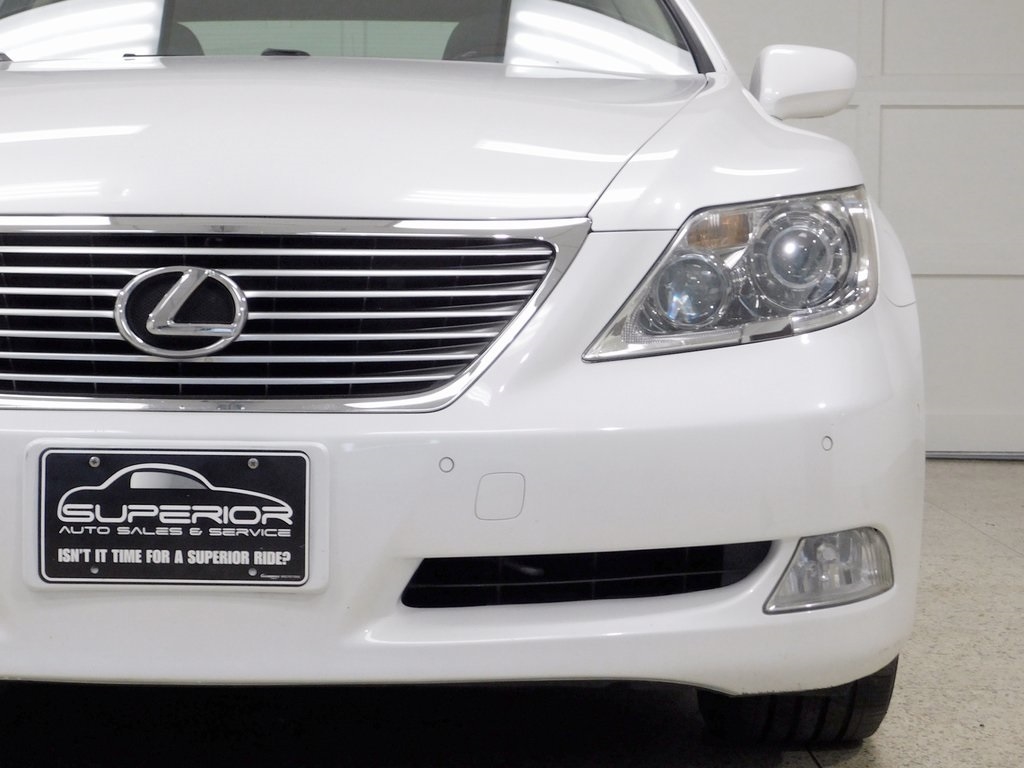 Lexus LS 460 Luxury Sedan 2008