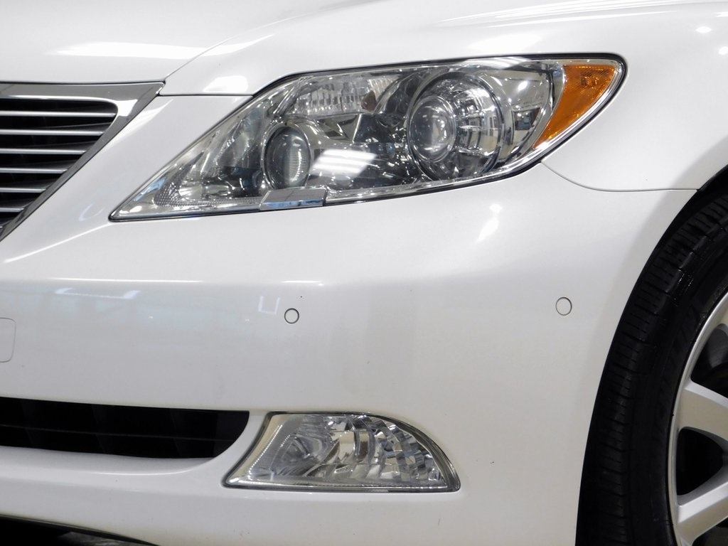 Lexus LS 460 Luxury Sedan 2008