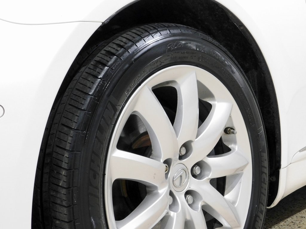 Lexus LS 460 Luxury Sedan 2008