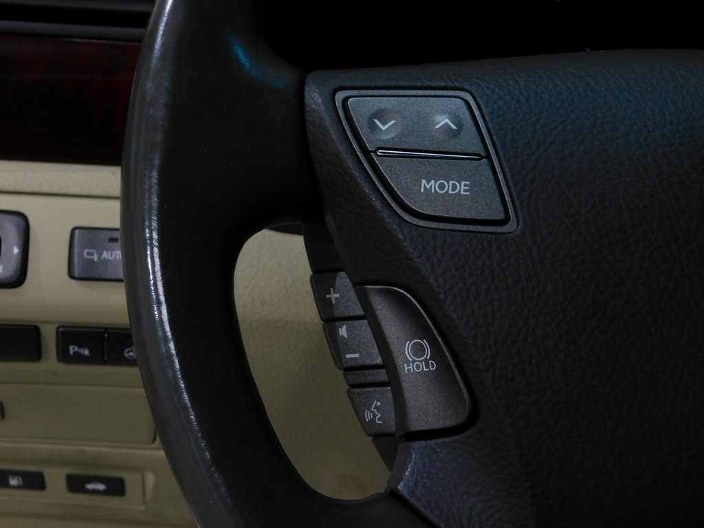 Lexus LS 460 Luxury Sedan 2008