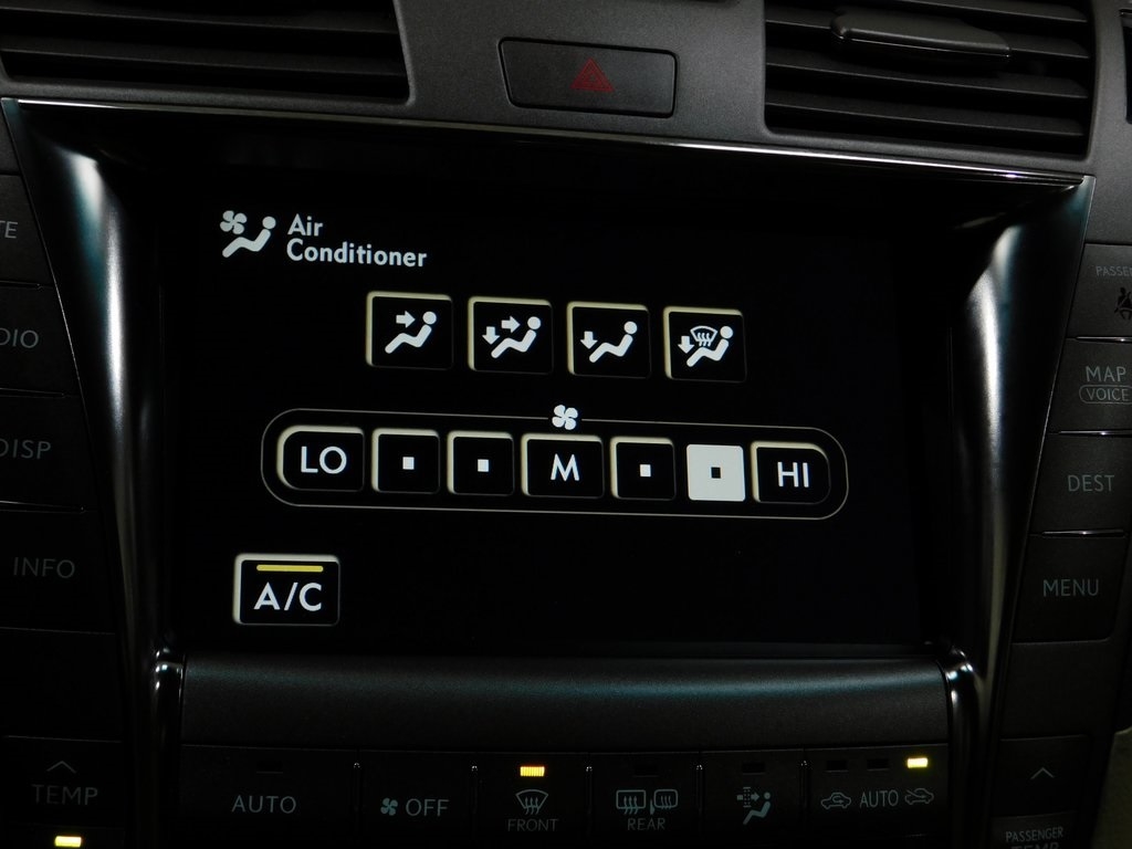 Lexus LS 460 Luxury Sedan 2008