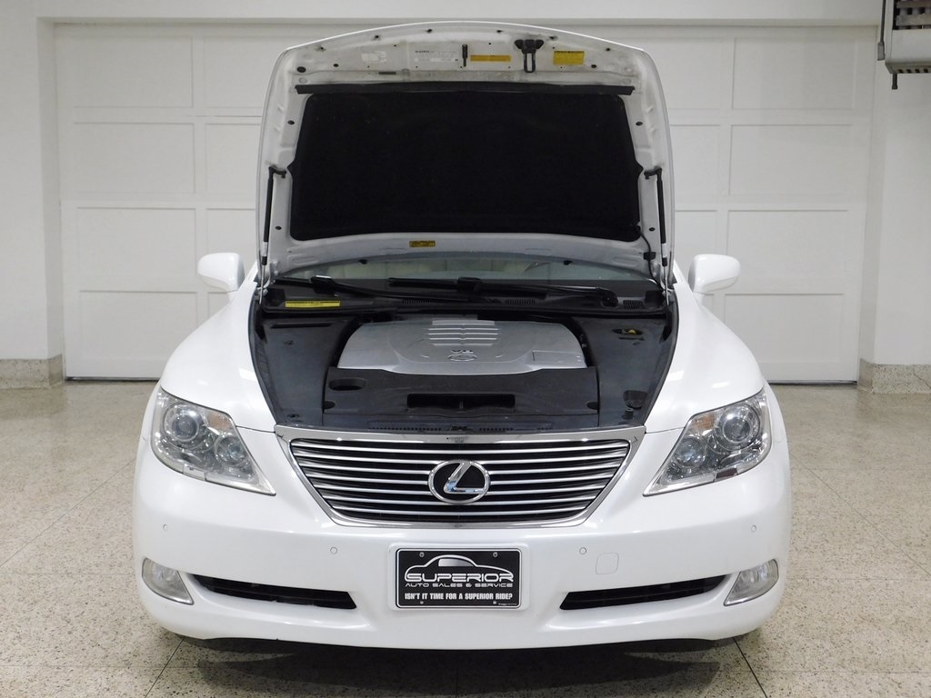 Lexus LS 460 Luxury Sedan 2008
