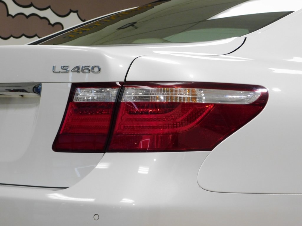 Lexus LS 460 Luxury Sedan 2008
