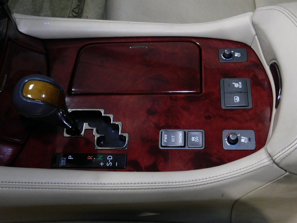 Lexus LS 460 Luxury Sedan 2008